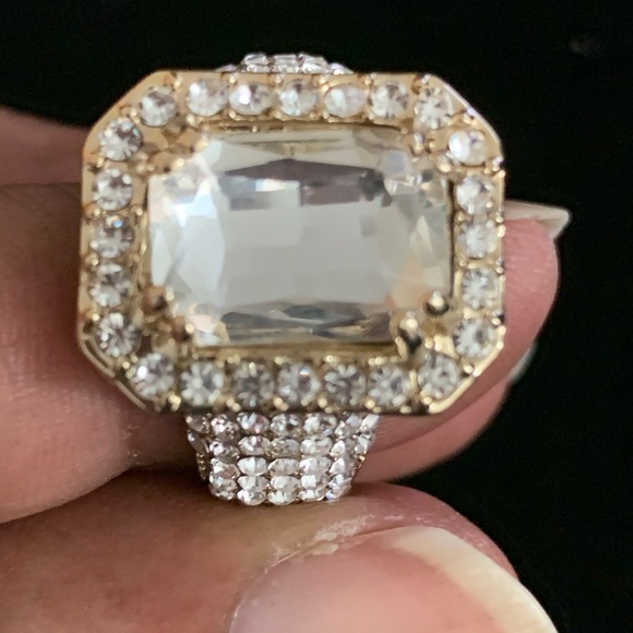 Ring - Picture 4 of 6